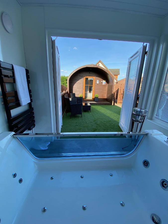 Highland Stays - Ben View Studio Pod&Jacuzzi Bath Fort William Exterior foto